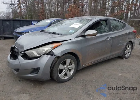 2011 Hyundai Elantra Gls (Ulsan Plant) z USA, uszkodzony, nr VIN KMHDH4AE9BU095953